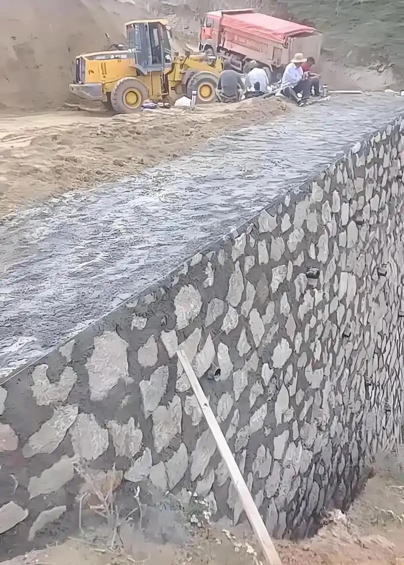 洛阳孟津县边坡加固